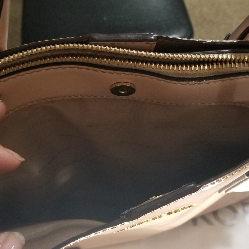 Purse - Picture 3 of 4